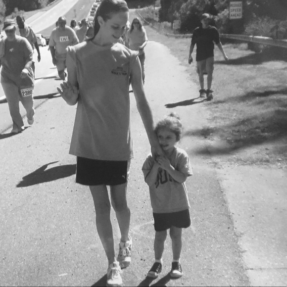 Meet your Posher, Erin - Picture 2 of 8